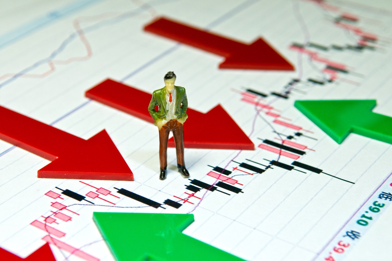 In LongRiverTech hedging management software, data quality monitoring and verification are important links to ensure the effective operation of the software and the accuracy of risk management decisions.